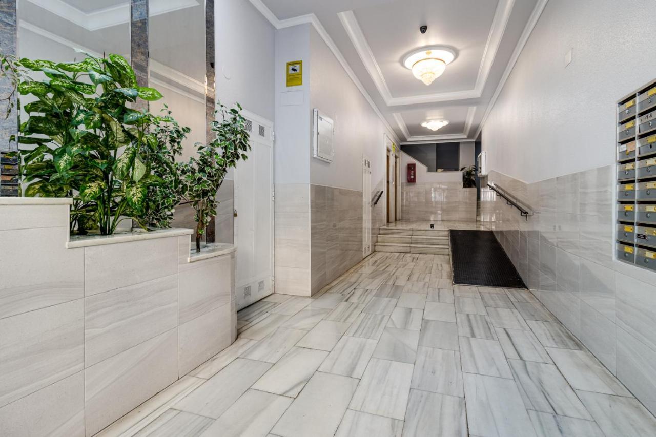 Caballero Apartment Torrevieja Exterior photo